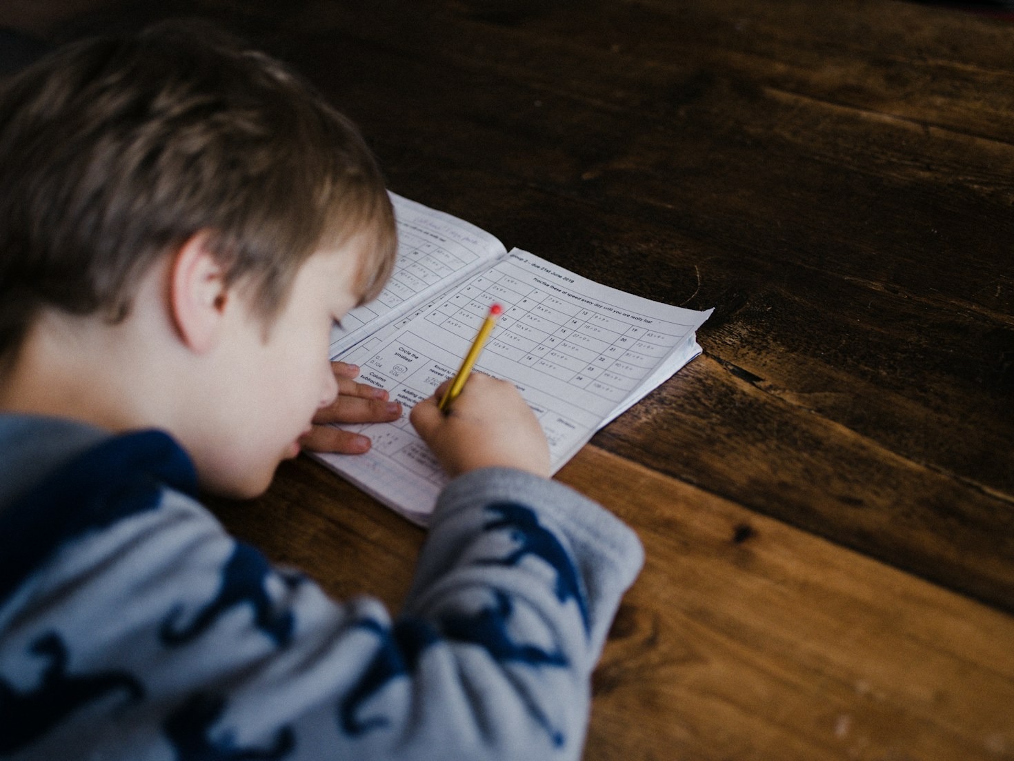 How to Tackle Complex Research Papers Effectively